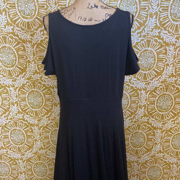 Torrid Black Jersey Cold Shoulder Maxi Dress size 1X - Picture 7 of 12